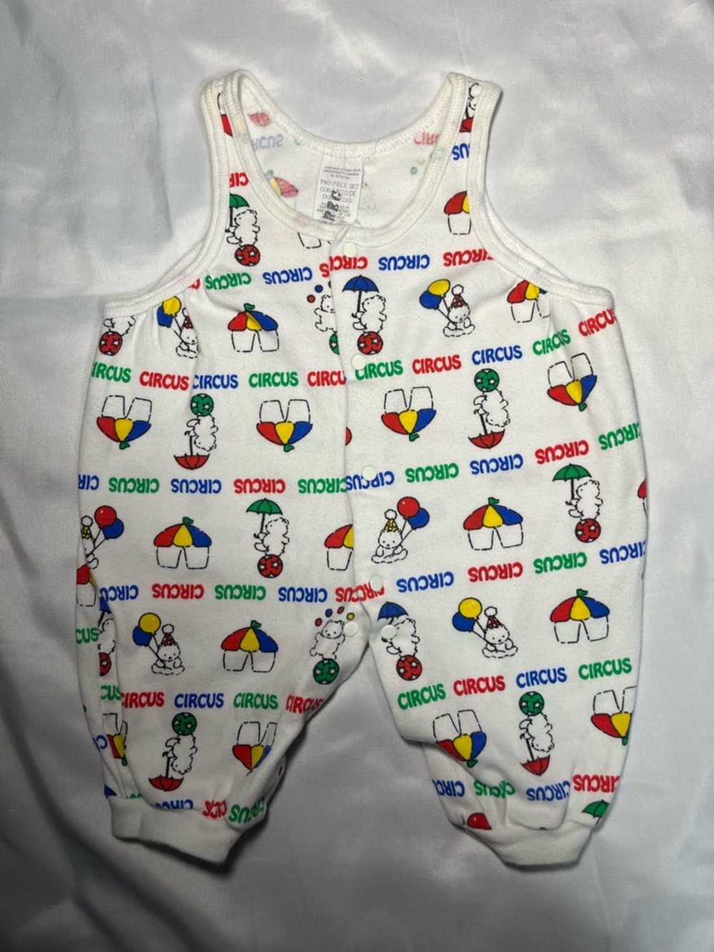 Vintage Carter’s Baby Romper 0-3M Circus‎ Bear Balloons 90s One Piece Outfit